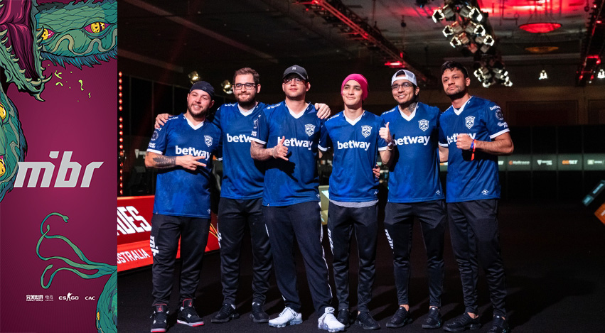 KPL职业辅助疑似出错装，这状态是不是太差了？